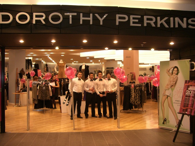 Dorothy Perkins Style Tips for Everyday Looks