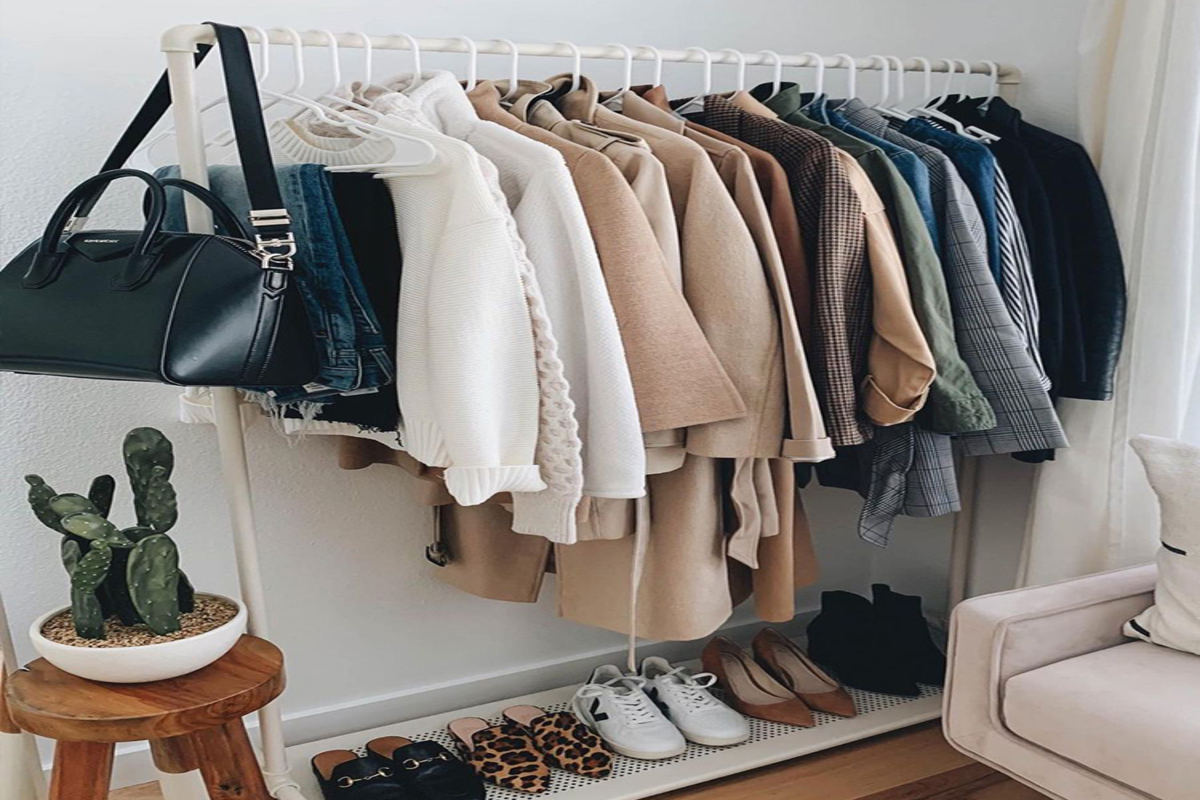 Transform Your Wardrobe With These eBay Capsule Clothing Hacks!
