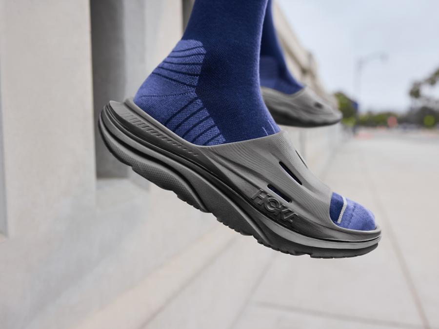 HOKA Ora Recovery Slide 3: What Are Recovery Shoes and When Should You Wear Them?
